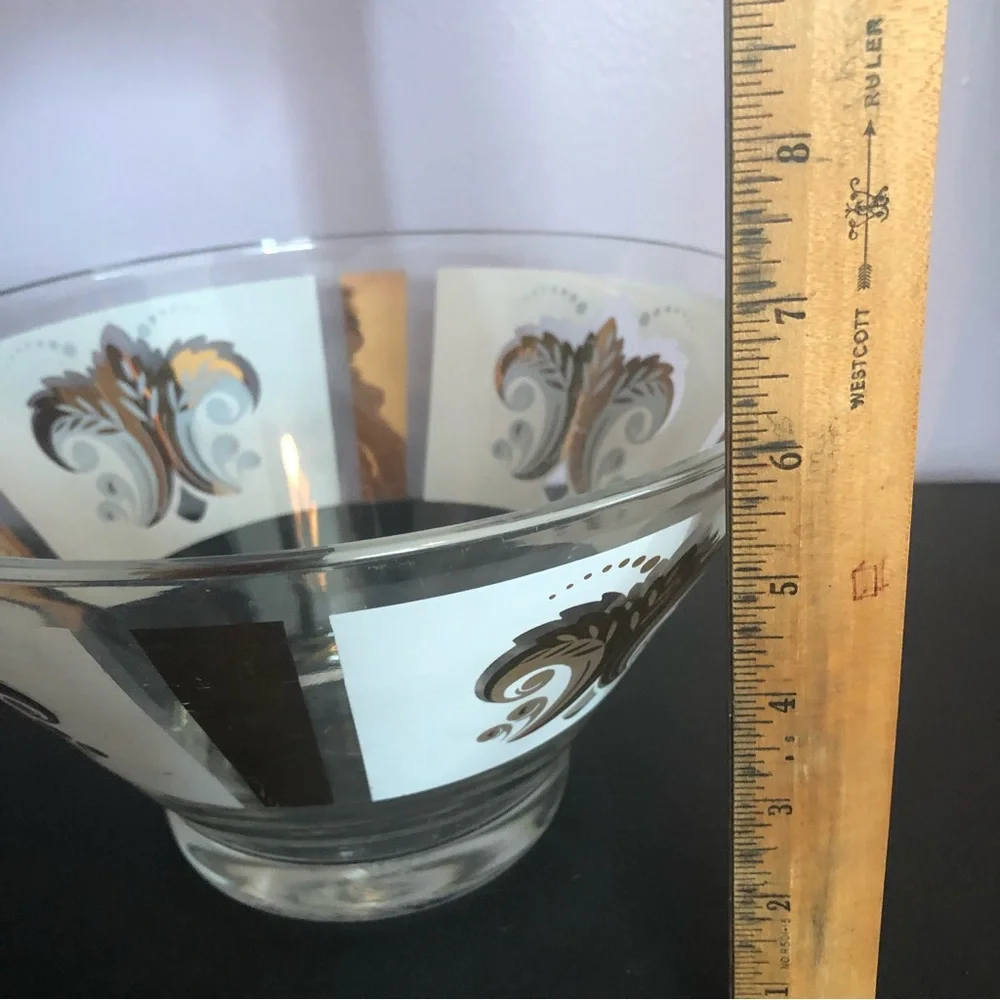 Vintage 1970s MCM large glass white clear & gold pattern CHIPS OR SALAD BOWL